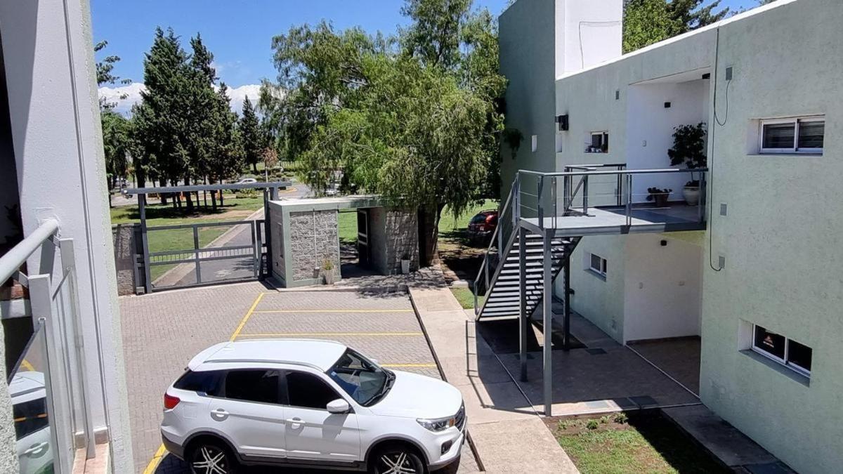 Departamento Temporario - Barrio San Isidro Villa Allende Luaran gambar